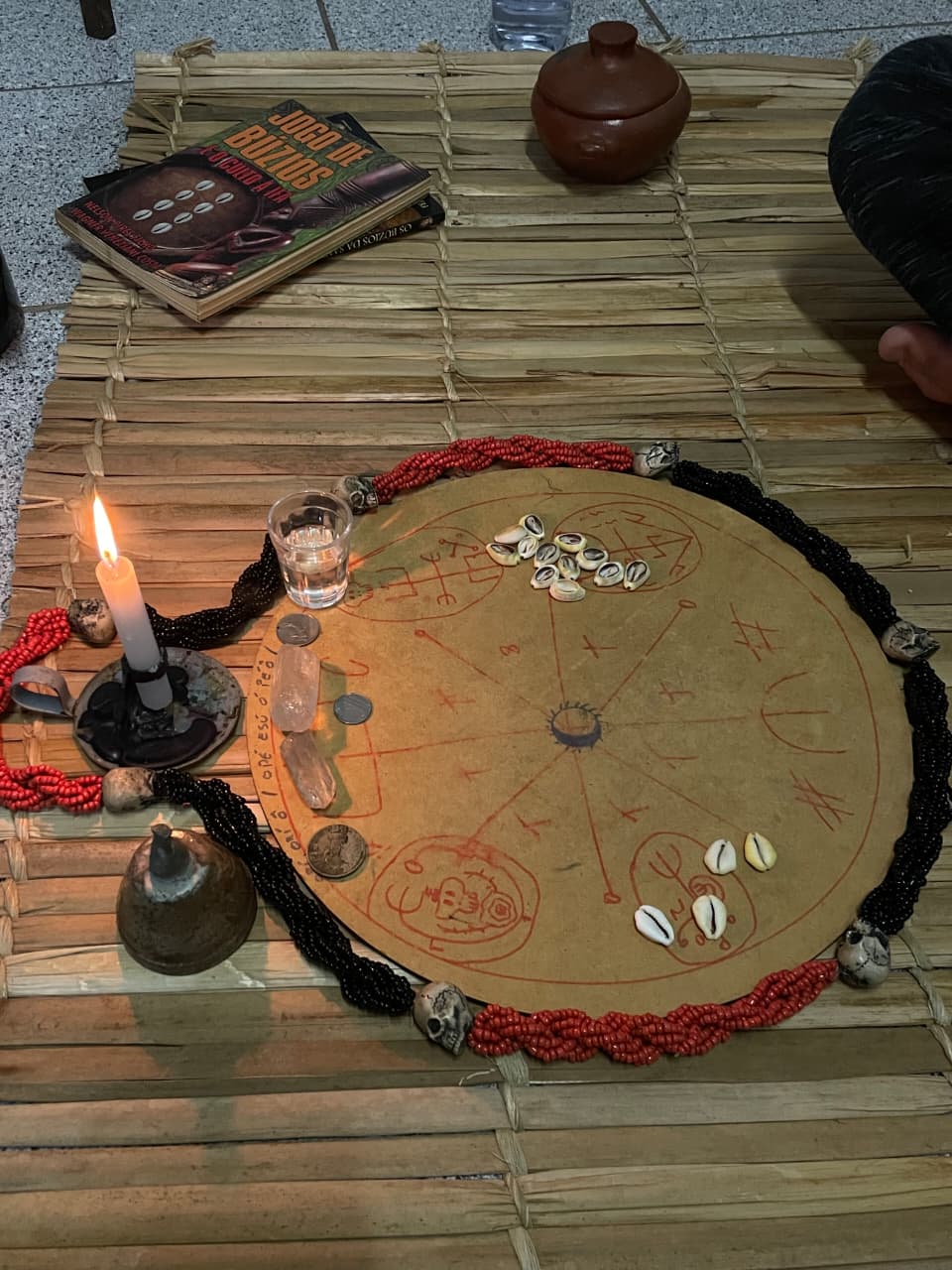 Jogo de búzios para consulta espiritual no Cezéc